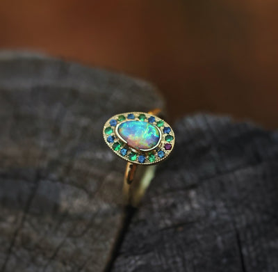 18k Opal bloom ring size 7